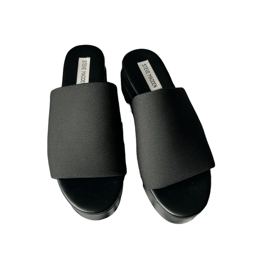 Steve Madden Bendable black platform sandal size 8.5